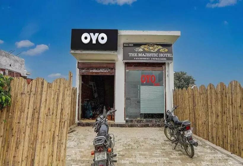 Hotelli Oyo Flagship The Majestic