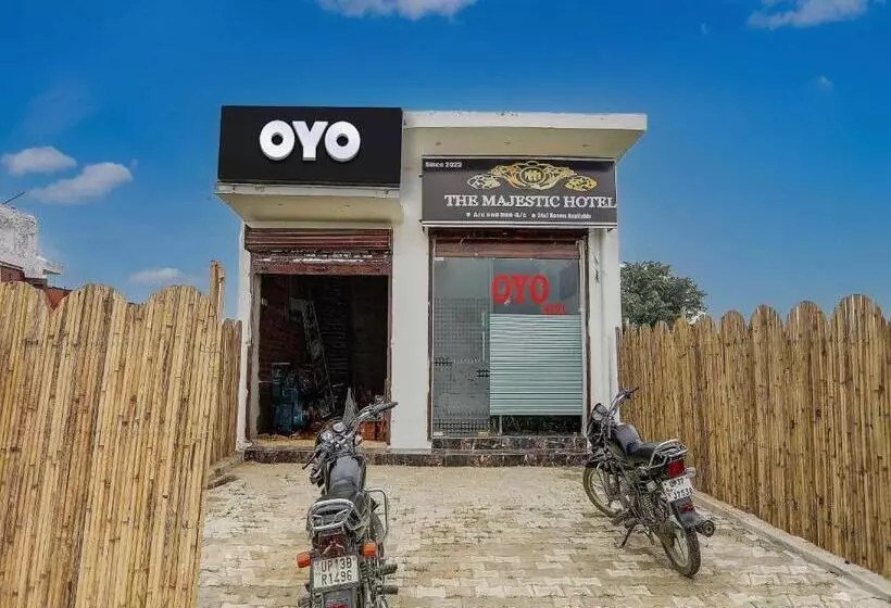 Hotelli Oyo Flagship The Majestic