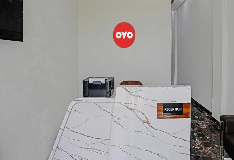 בית מלון כפרי Oyo Flagship The Majestic