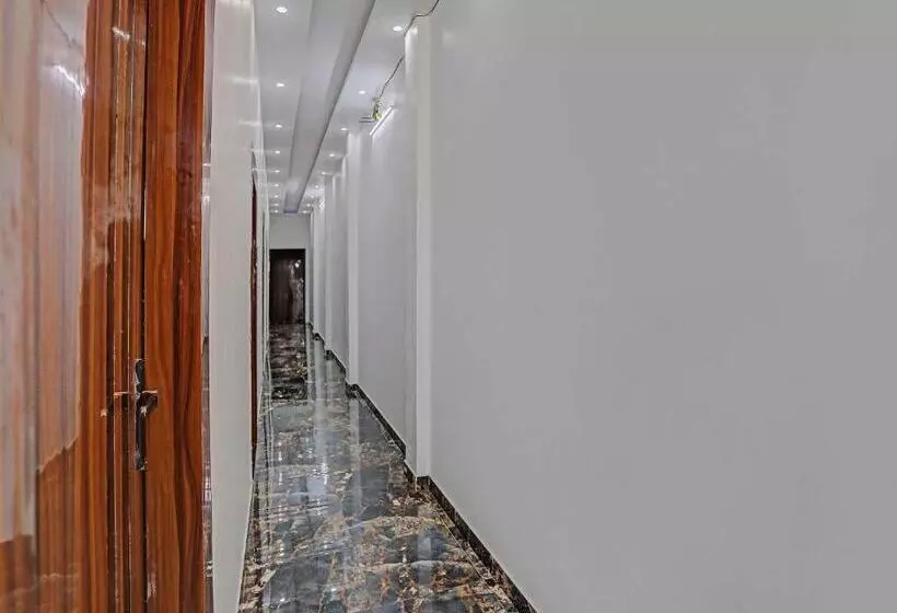 Hotelli Oyo Flagship The Majestic
