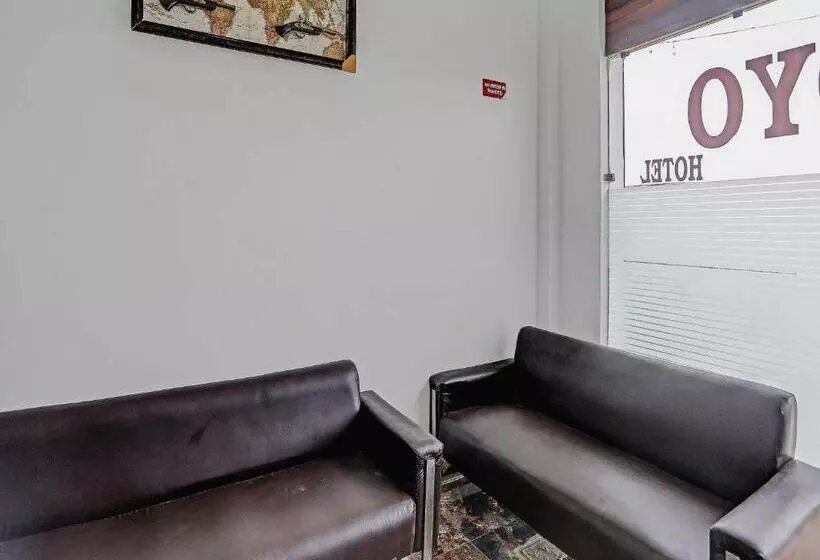 Hotelli Oyo Flagship The Majestic