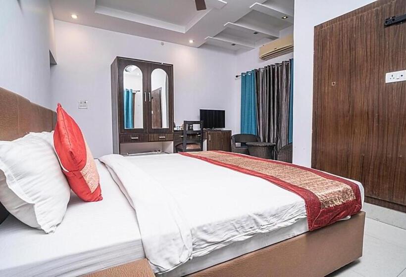 Отель Riverview