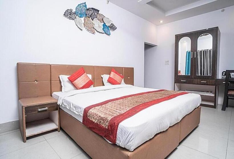 Отель Riverview