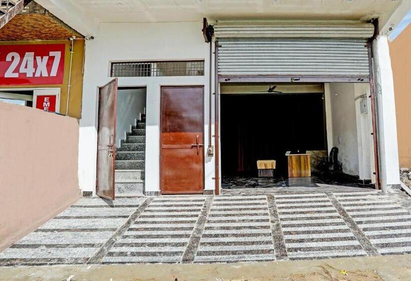 Oyo Flagship Hotel Expressway Inn