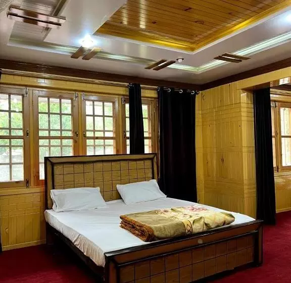 پانسیون Paradiso Lodge Skardu