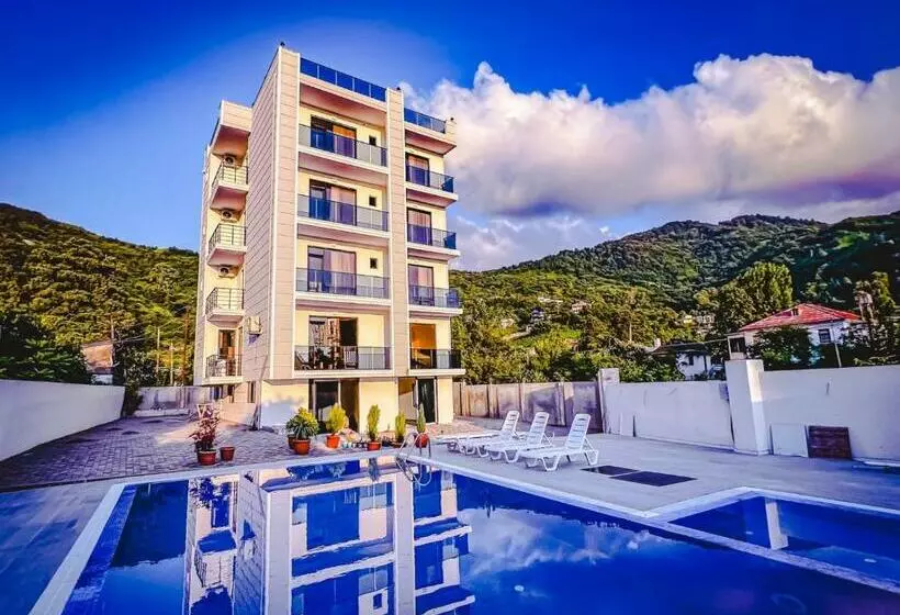 Heart Hotel Gonio