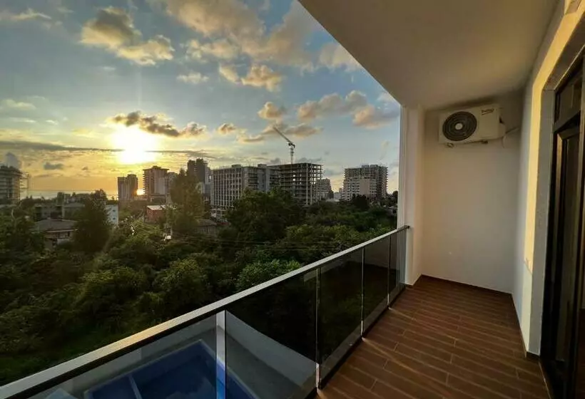 Heart Hotel Gonio
