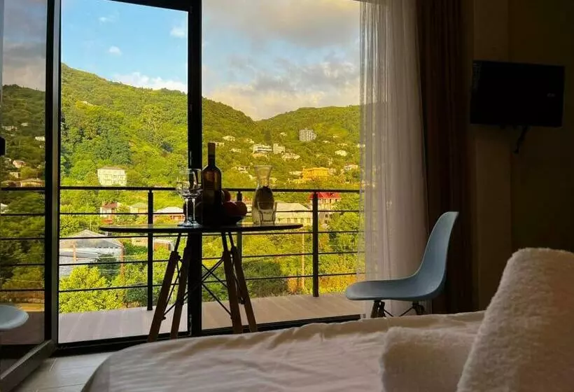 Heart Hotel Gonio