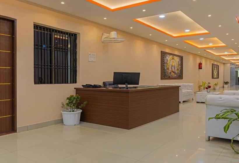 Itsy Hotels Kashi Grand, Bhu