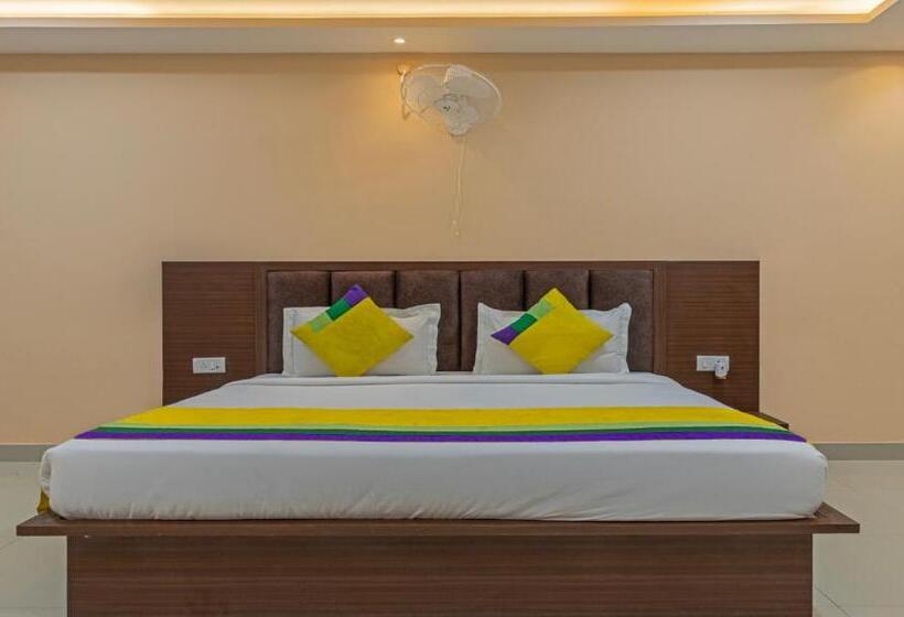 Itsy Hotels Kashi Grand, Bhu