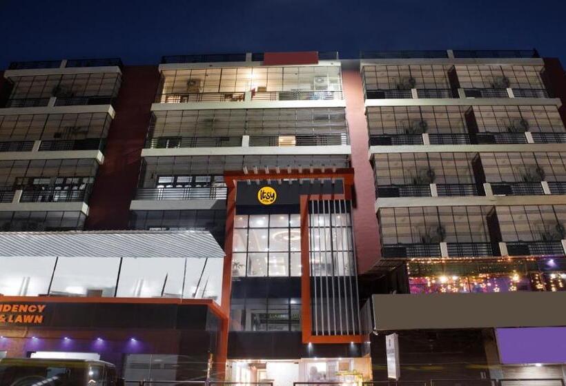 Itsy Hotels Kashi Grand, Bhu