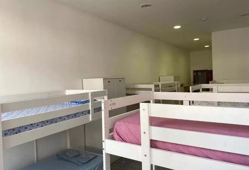 هاستل Casa Augusta 3