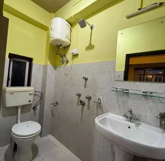 Hotelli Little Sikkim Inn