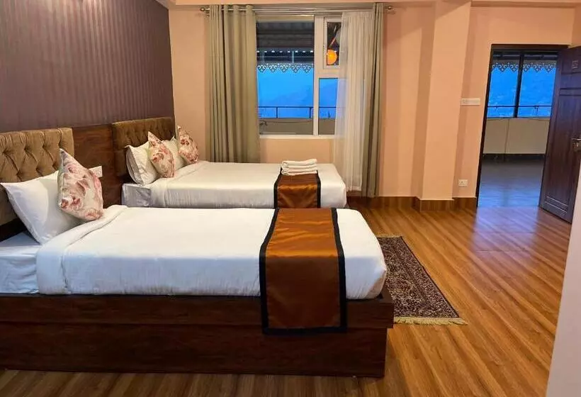 Hotelli Little Sikkim Inn