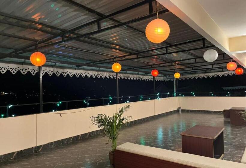 בית מלון כפרי Little Sikkim Inn