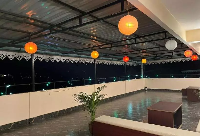 Hotelli Little Sikkim Inn