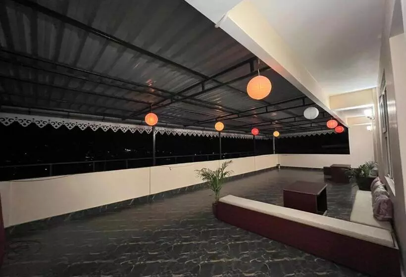 Hotelli Little Sikkim Inn