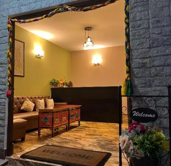 Hotelli Little Sikkim Inn