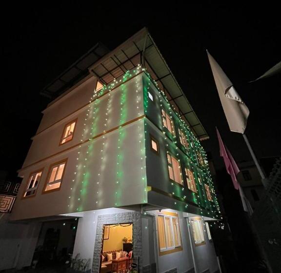 בית מלון כפרי Little Sikkim Inn