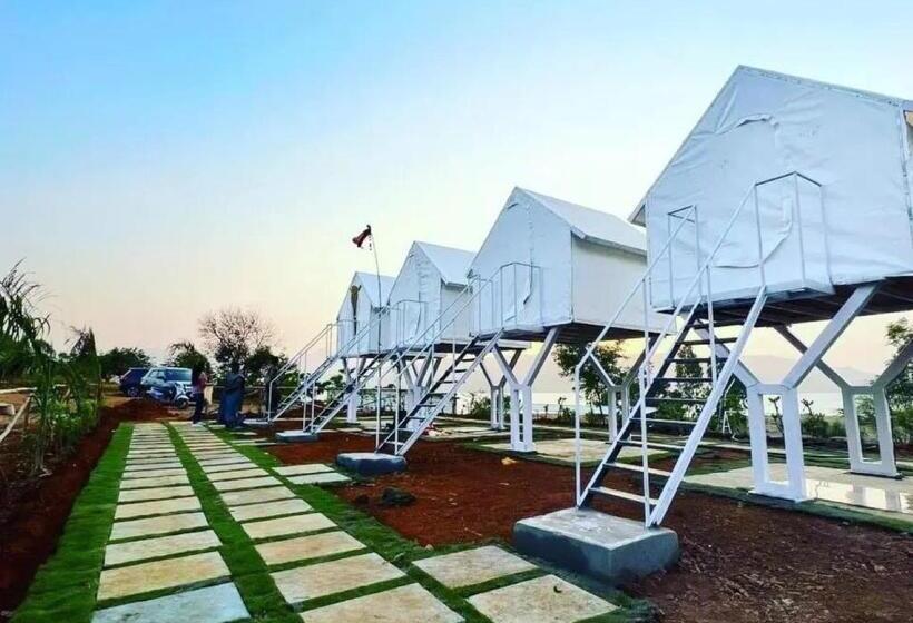 Resort Nirwana Stays