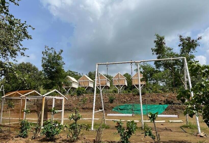 Resort Nirwana Stays