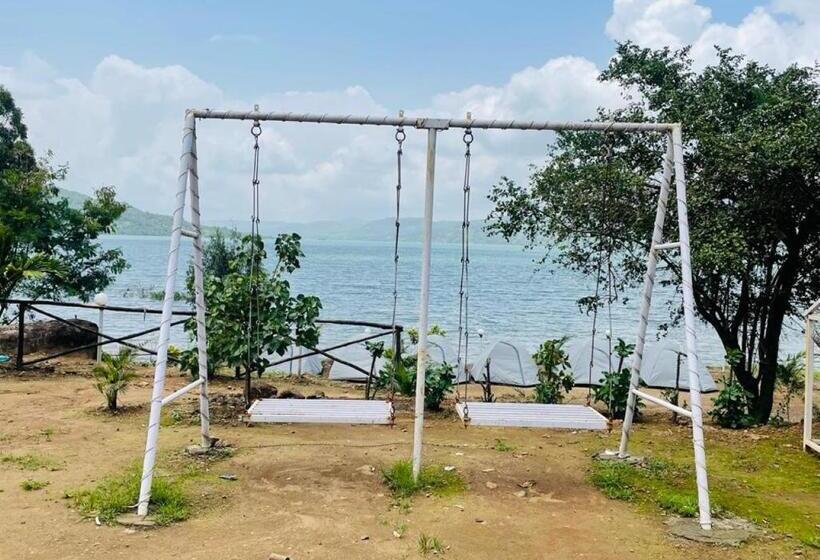 Resort Nirwana Stays