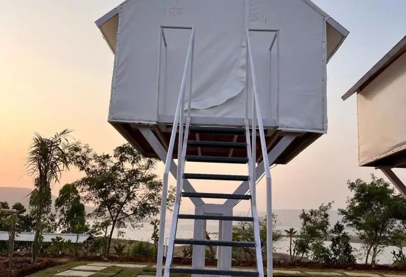 Resort Nirwana Stays
