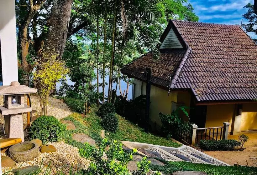 Chiangkhong Teak Garden Riverfront Onsen Hotel  Sha Extra Plus