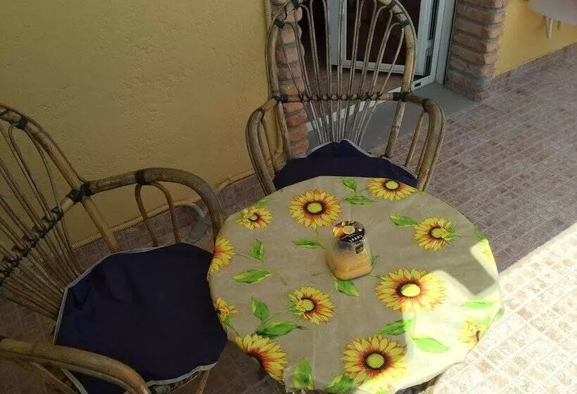 簡易ホテル Ristorante L'orizzonte