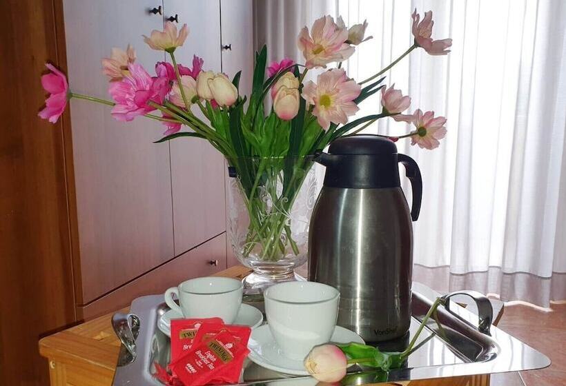 مسافرخانه Ristorante L'orizzonte