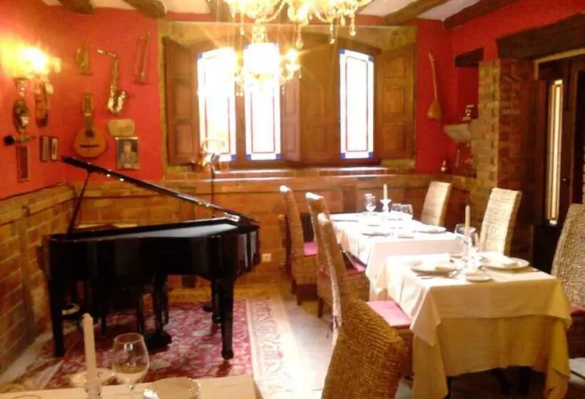 هتل La Casona De La Torre