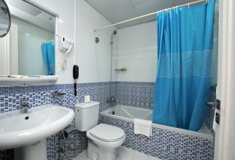 فندق Center Ville