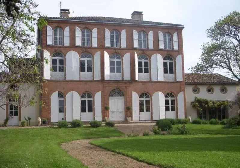 Hotelli Chambres Dhotes Au Chateau