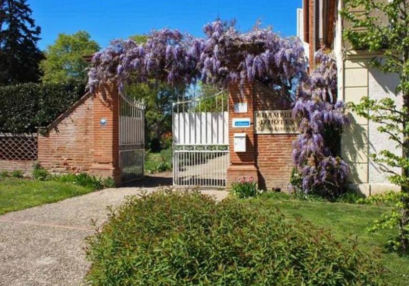 فندق Chambres Dhotes Au Chateau