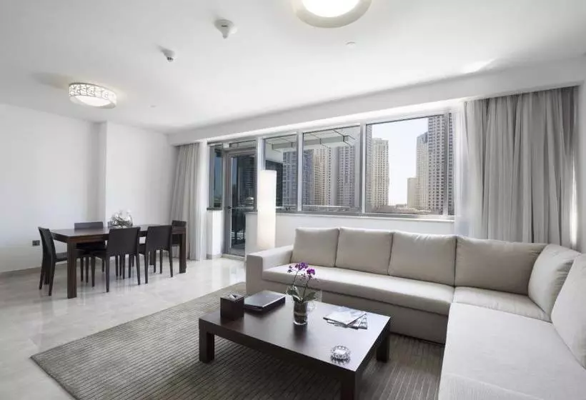 هتل La Verda Suites And Villas Dubai Marina