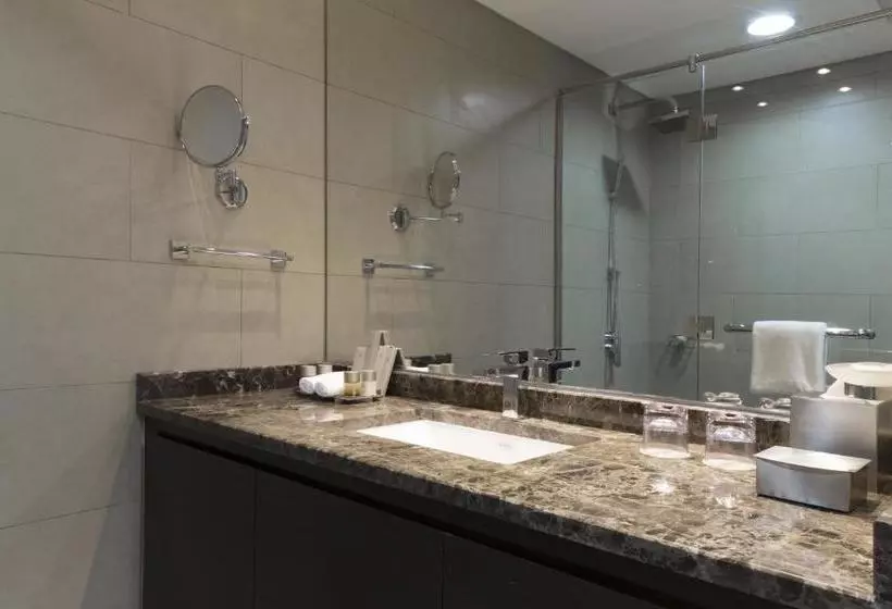 هتل La Verda Suites And Villas Dubai Marina