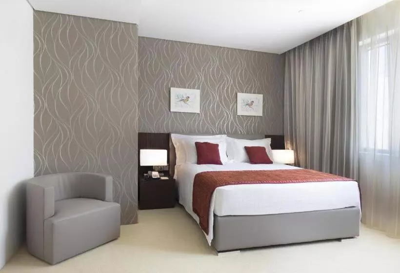 هتل La Verda Suites And Villas Dubai Marina