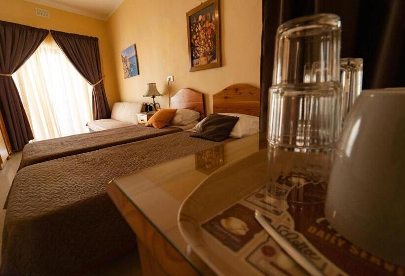 هتل Lantern Guest House