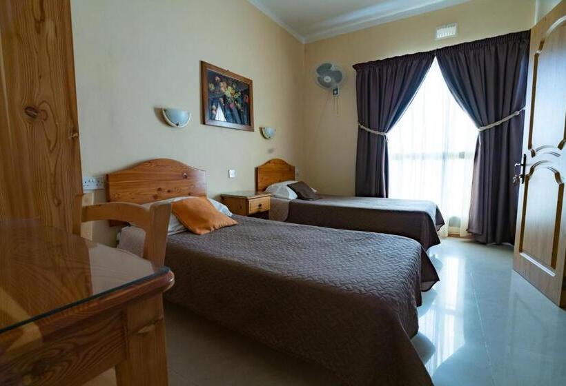 هتل Lantern Guest House