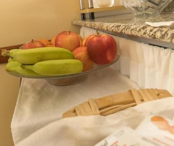 هتل Lantern Guest House