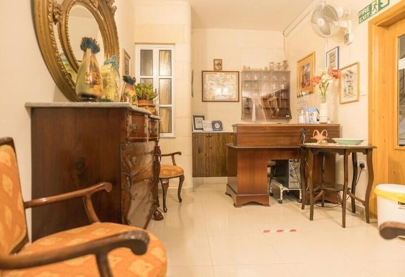 هتل Lantern Guest House