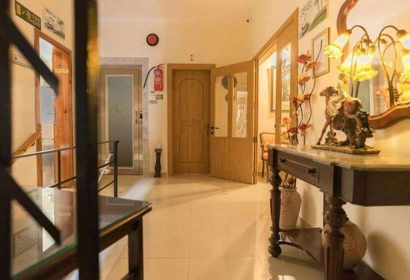 هتل Lantern Guest House