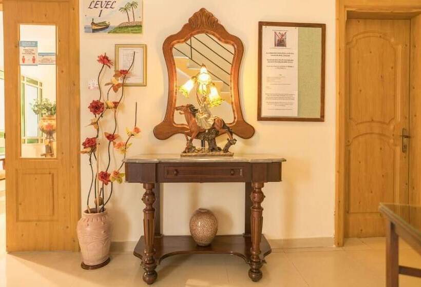 هتل Lantern Guest House