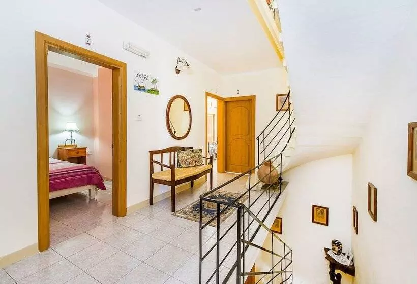 هتل Lantern Guest House