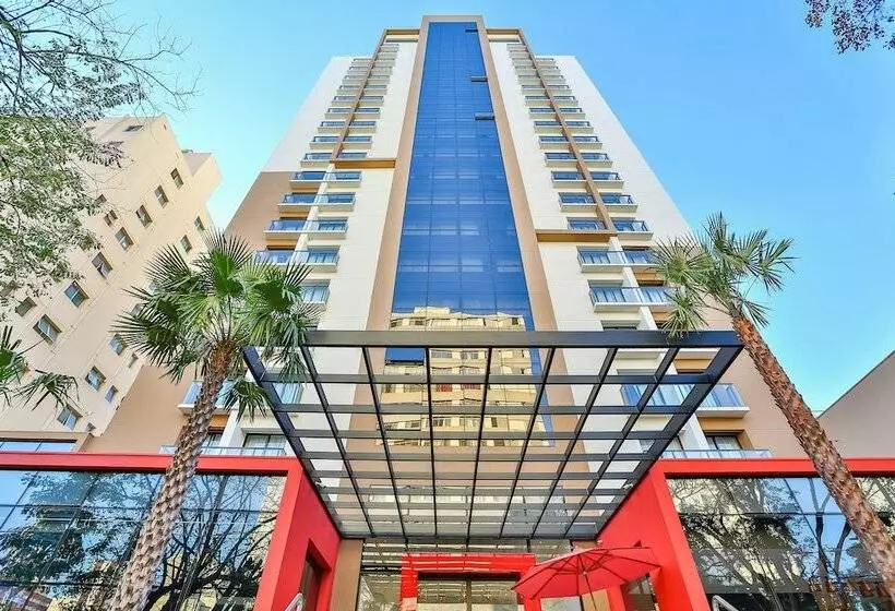 Hotelli Radisson Red Campinas