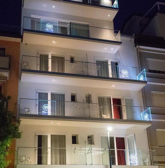 בית מלון כפרי Ragno D Oro