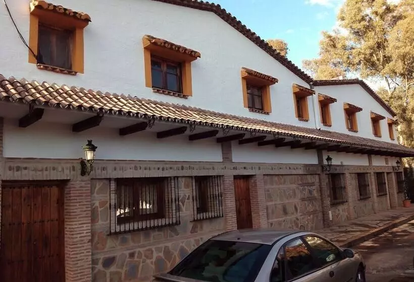 田舎風ホテル Restaurante Las Buitreras