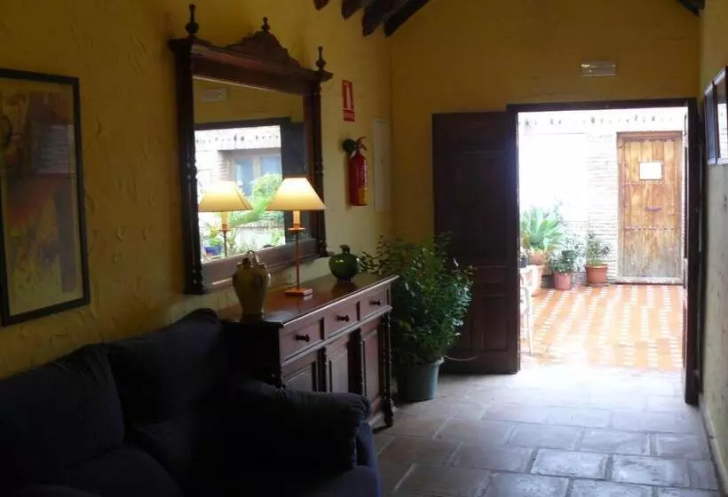 田舎風ホテル Restaurante Las Buitreras