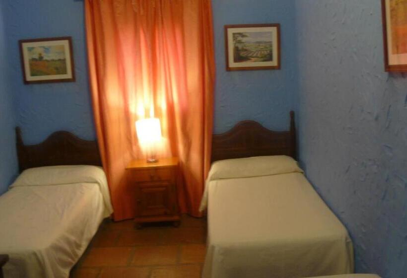 فندق ريفى Restaurante Las Buitreras