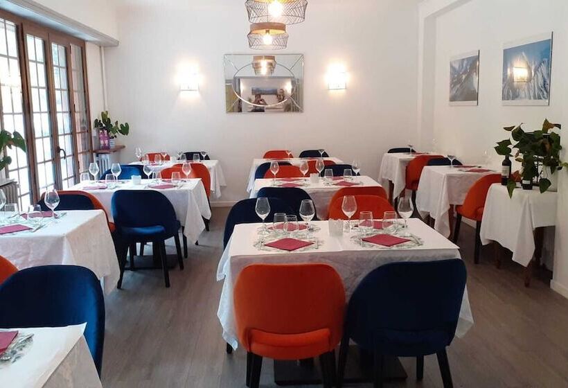 Отель Saint Clair